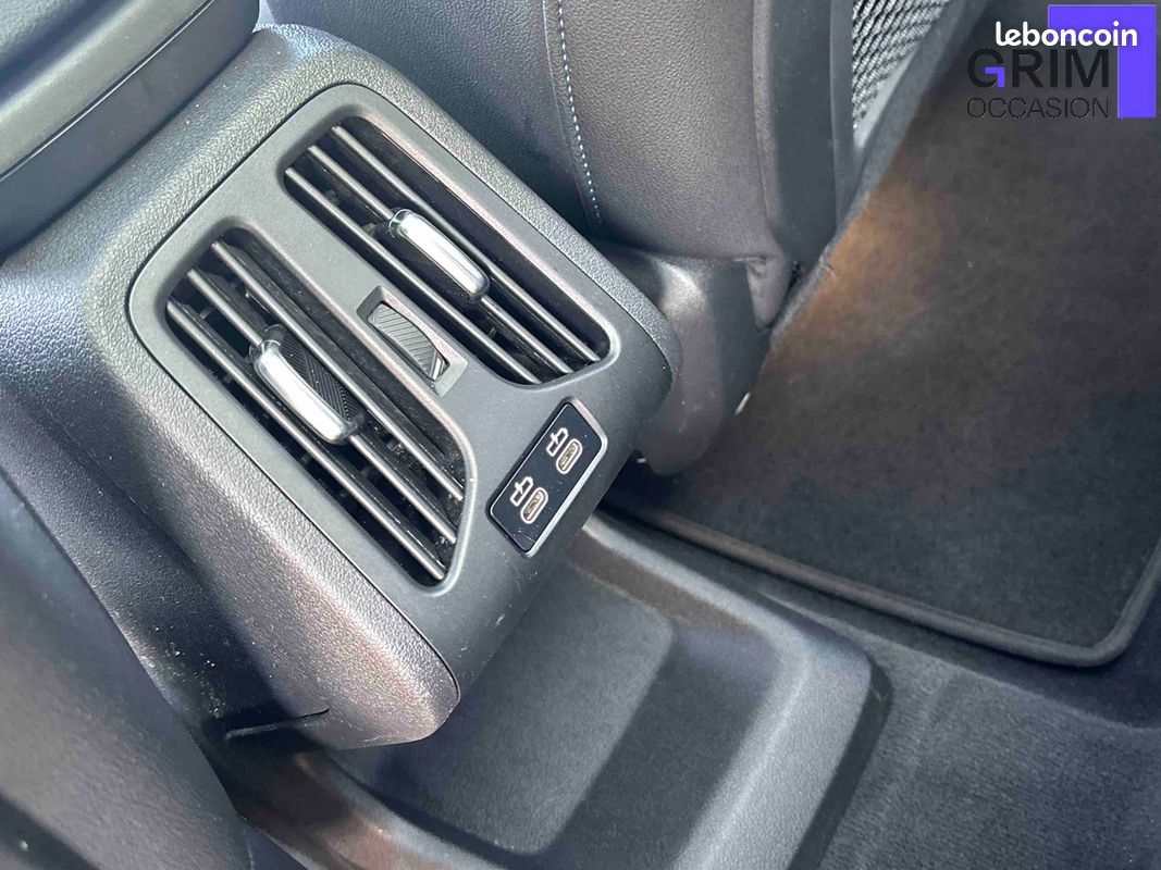 BMW iX1 xDrive30 M Sport (image 25)