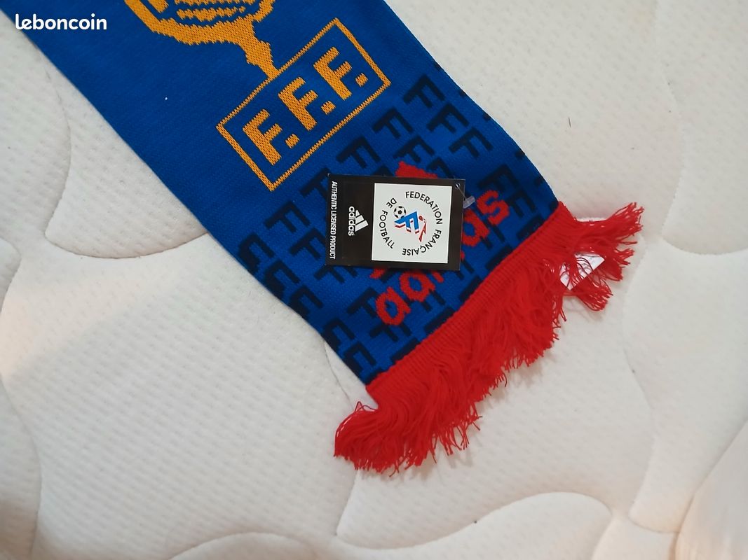 echarpe de foot equipe de france 98 NEUVE