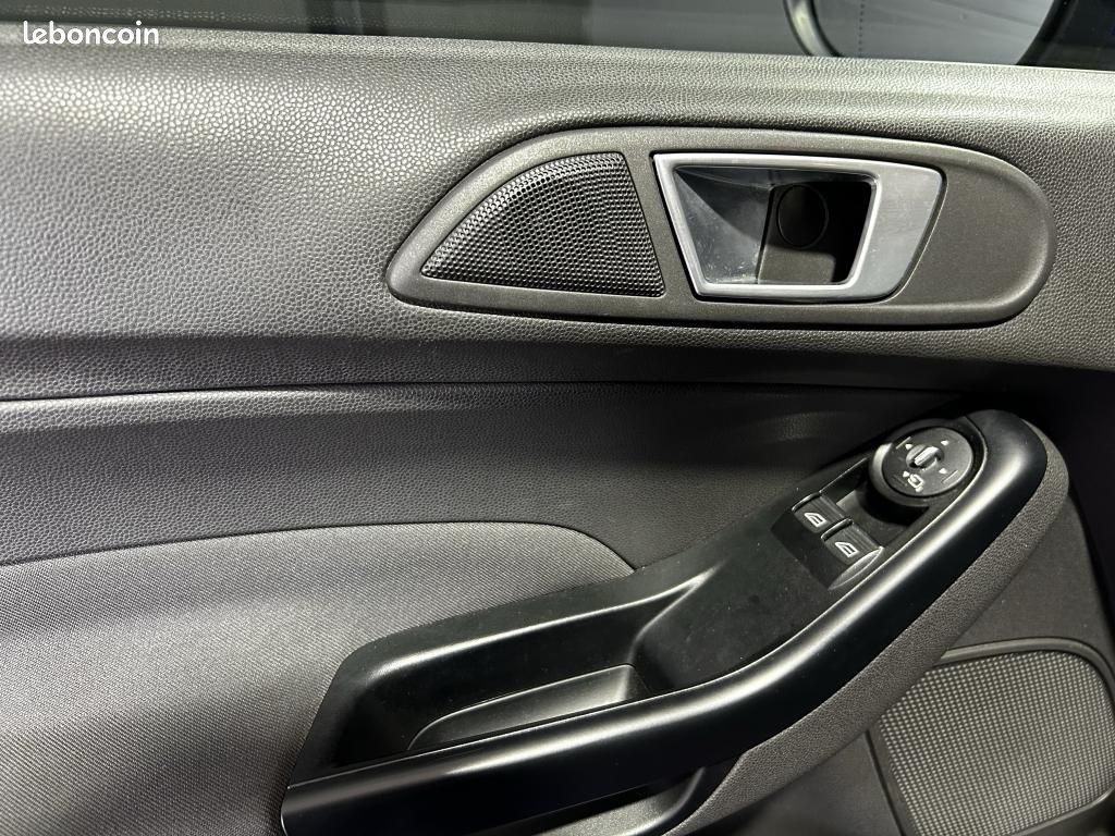 FORD FIESTA ST 182 Sport - 1.6 SCTi EcoBoost - 182ch - PHASE 2 - Garantie 12 mois (image 11)