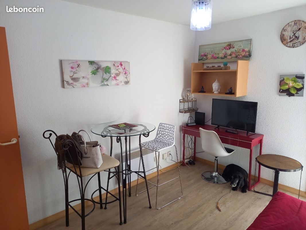 Appartement 1 pièce 18 m² · à Nîmes · 18 m² · 460 €
