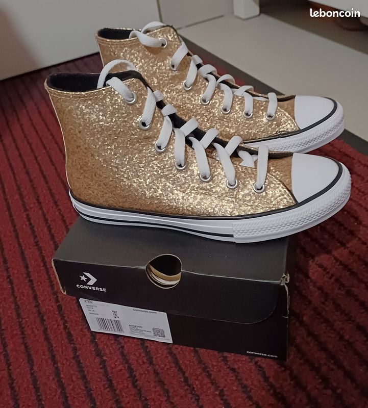 Baskets Chuck Taylor All Star Chunky Glitter taille 34 neuves