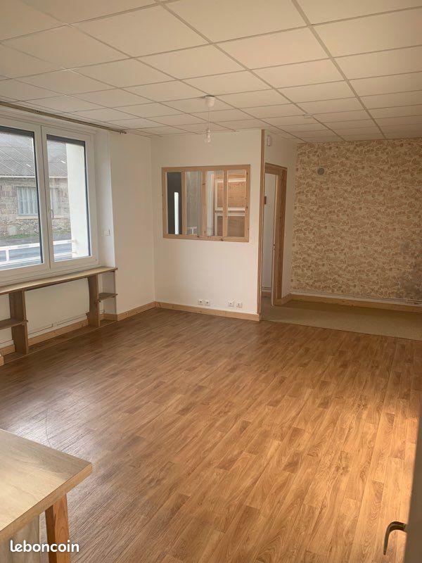 Local commercial 2 pièces 63 m² · à Le Monastier-sur-Gazeille · 63 m² · 500 €