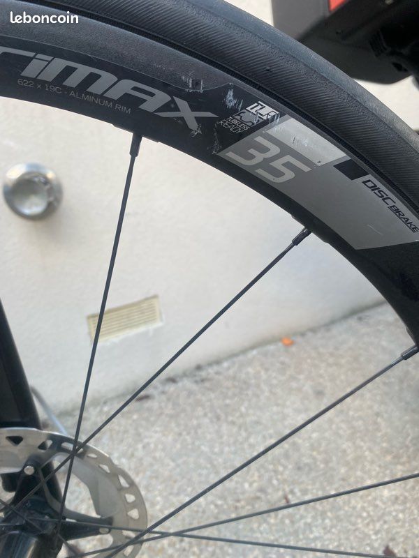 Paire de roues vision trimax 35 disc Équipements vélos