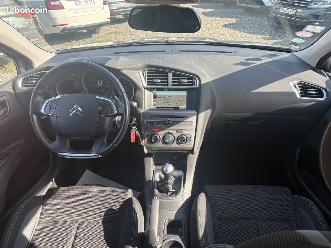 CITROËN C4 II 1.2 THP 110 cv (image 2)