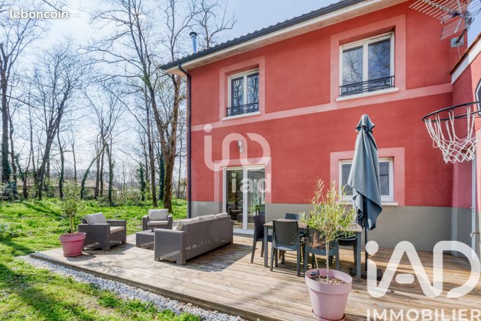 Maison familiale 4 pièces 102 m²
