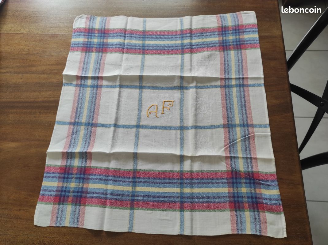 Ensemble nappe et serviettes anciennes (image 10)