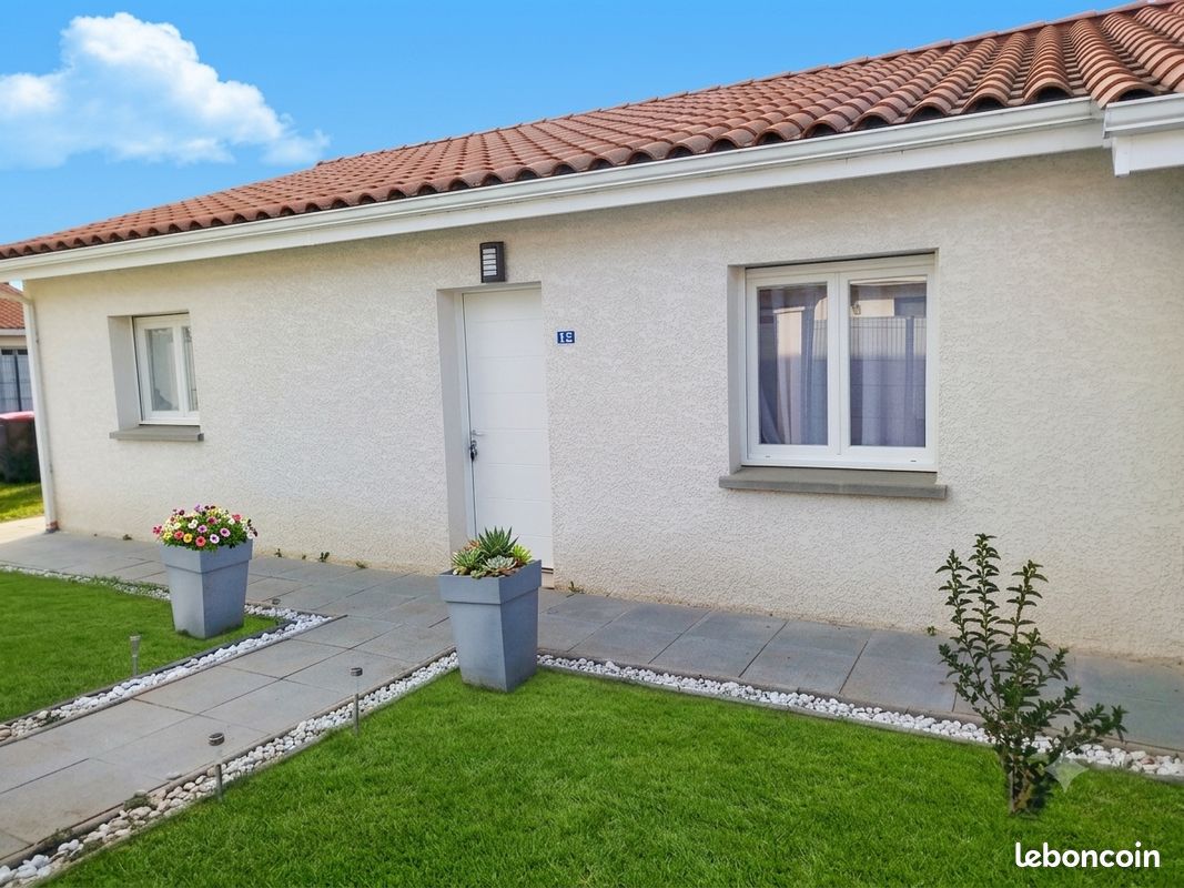 Maison 4 pièces 100 m² · à Saint-Martin-du-Frêne · 100 m² · 269 900 €