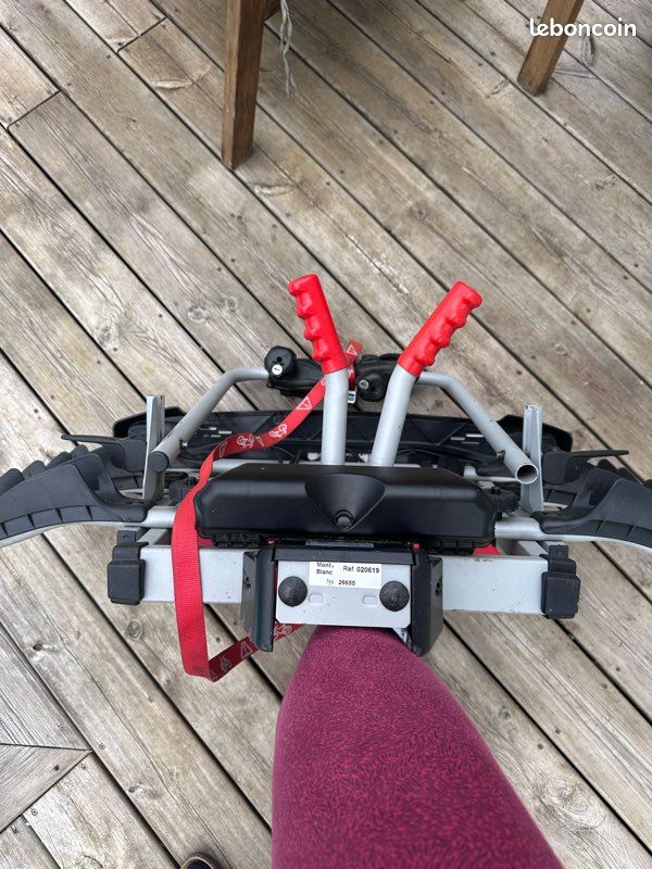 Porte vélo attelage Mont Blanc 205463 3 vélos (image 3)