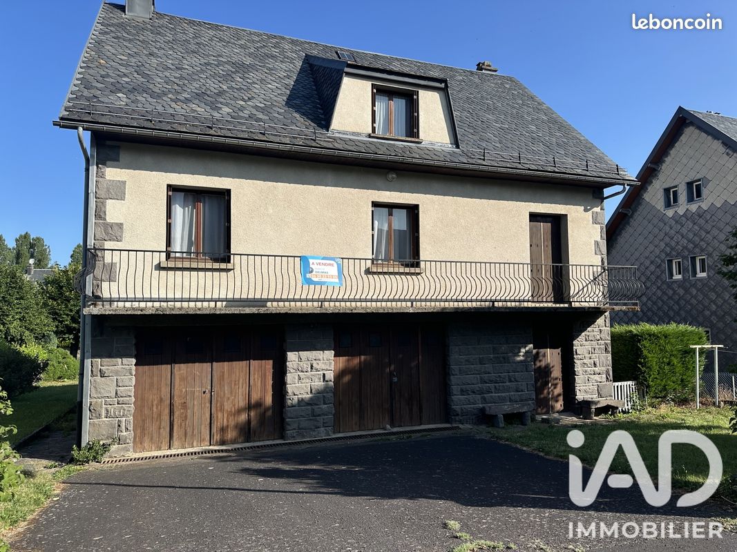 Maison 9 pièces 191 m² · à Besse-Et-Saint-Anastaise · 191 m² · 310 000 €