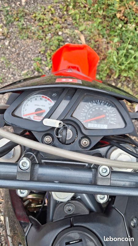 DERBI SENDA 125 CM3 moto. Faible kilométrages (image 5)