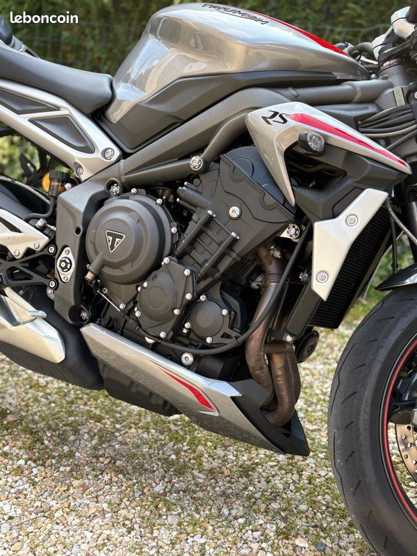 Triumph street triple 765 RS (image 3)