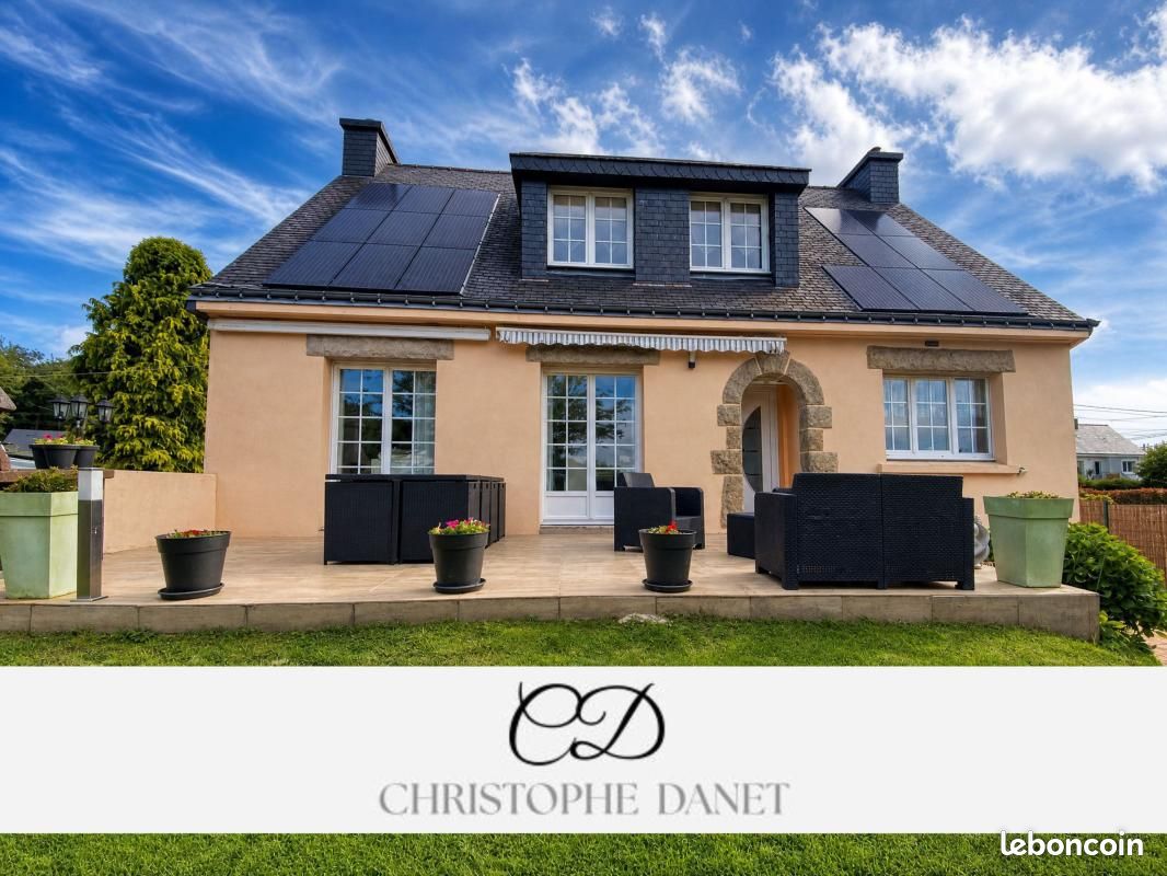 Maison 7 pièces 155 m² · à Locqueltas · 155 m² · 469 000 €
