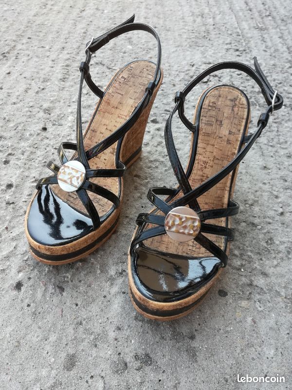 Sandales femme compensées (image 1)