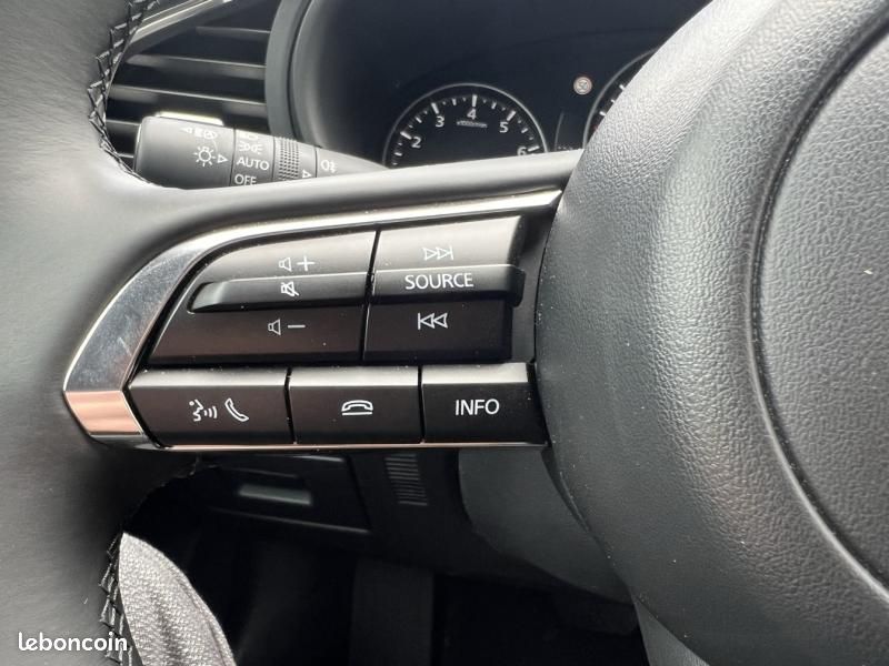 Mazda Mazda 3 2.0 e-SKYACTIV-X M-Hybrid 186ch Homura BVA 2024 (image 17)