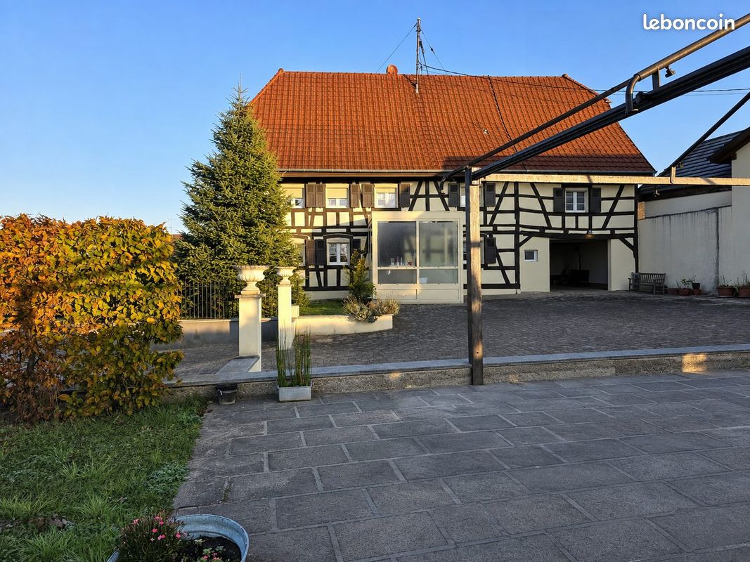 Maison 7 pièces 230 m² · à Bettendorf · 230 m² · 320 000 €