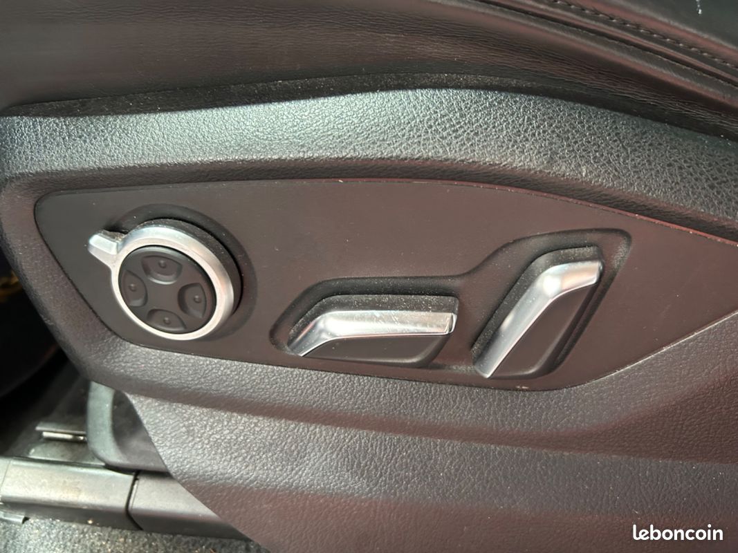 AUDI Q7 3.0 50 TDI 286 CH S-LINE QUATTRO TIPTRONIC / SUIVI CONSTRUCTEUR / CAMÉRA 360 / TOIT OUVRANT / BOSe (image 30)