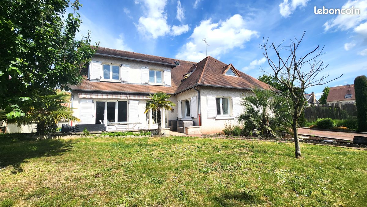 Maison 7 pièces 215 m² · à Leuville-sur-Orge · 215 m² · 580 000 €
