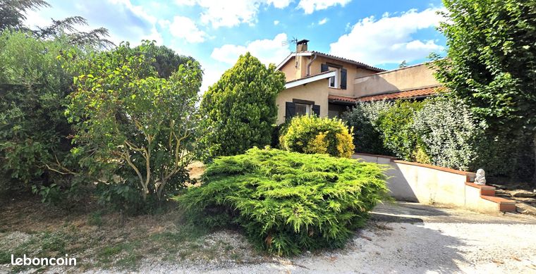 Propriété 6 pièces 209 m²