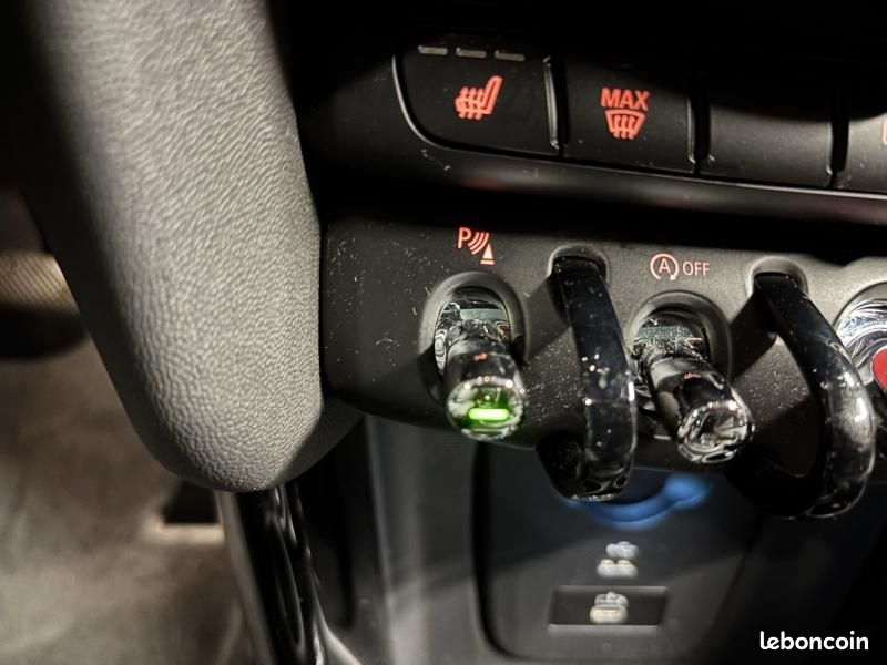 Mini Mini Cooper 136ch Edition Premium Plus BVA7 (image 17)