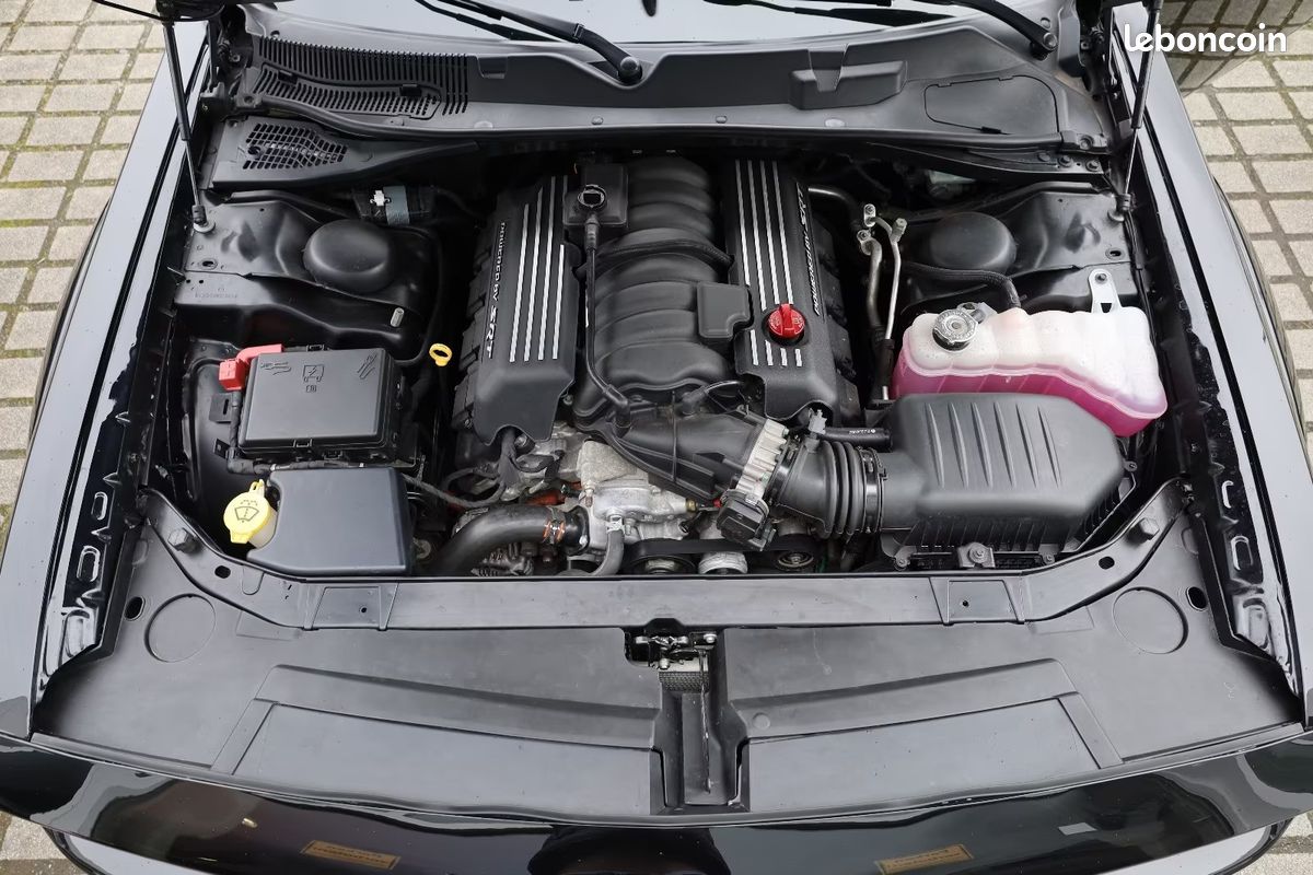 Dodge CHALLENGER R/T Scat Pack Widebody 6.4 HEMI V8 491 ch BVA8 – Widebody – Alpine – R20 (image 19)