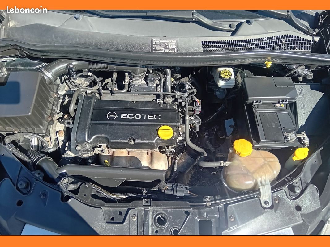 Opel Corsa D 1.2i 16v 80cv Enjoy 154 000 Kms (image 9)