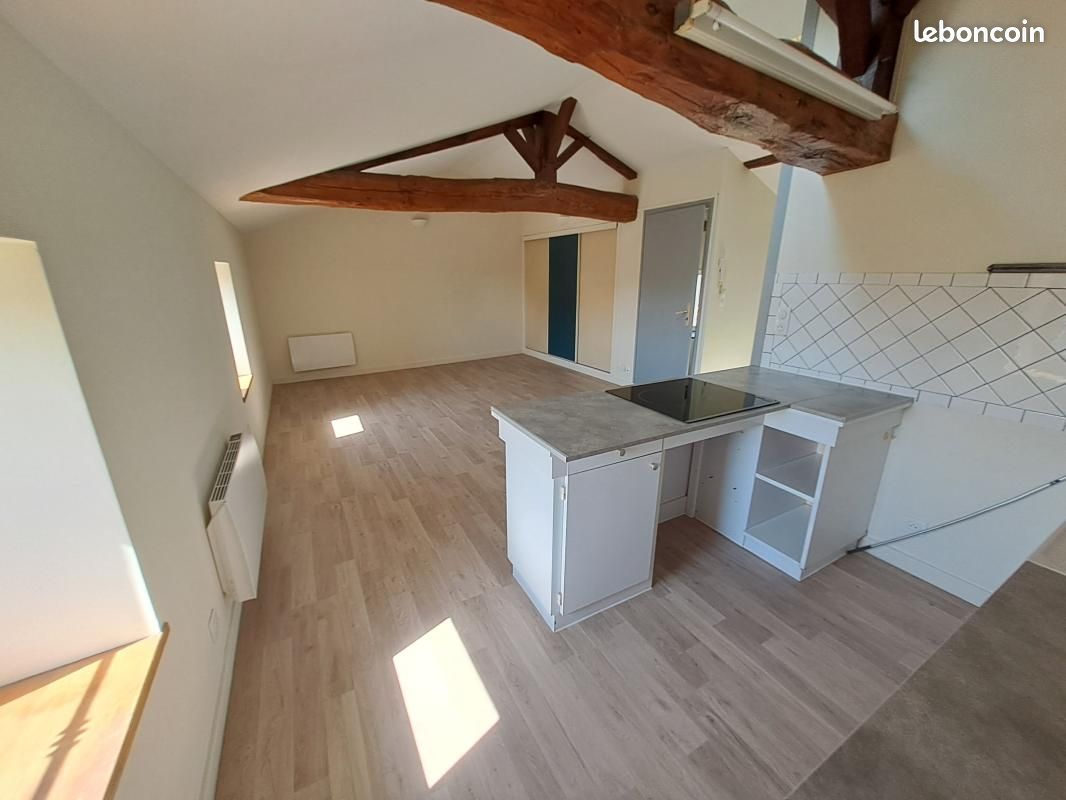 Appartement 2 pièces 50 m² · à Saint-Jean-d'Angély · 50 m² · 650 €