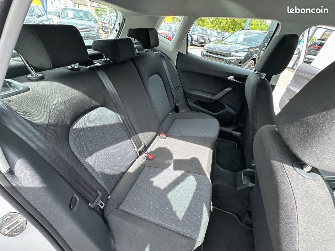 SEAT Arona 1.0 TSI 110 ch Start/Stop BVM6 Copa (image 19)