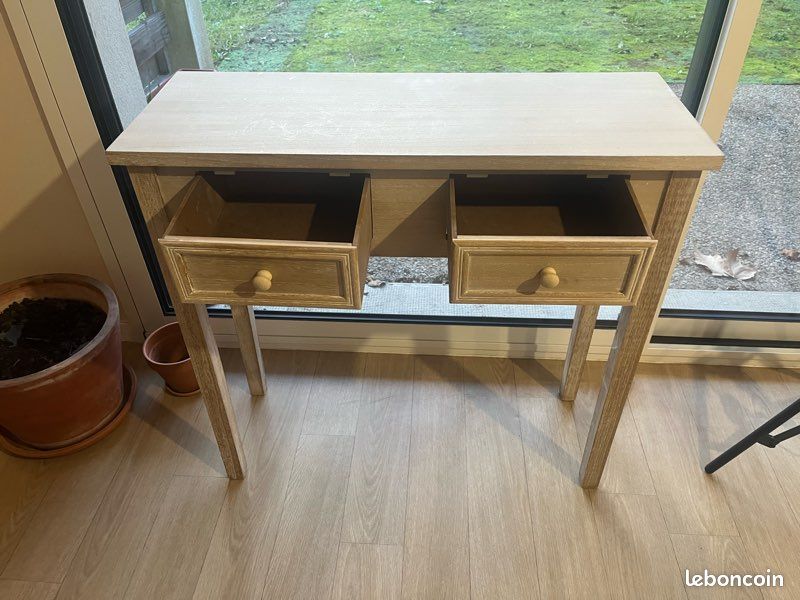 Console (image 3)