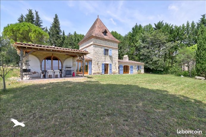 Maison 6 pièces 215 m²