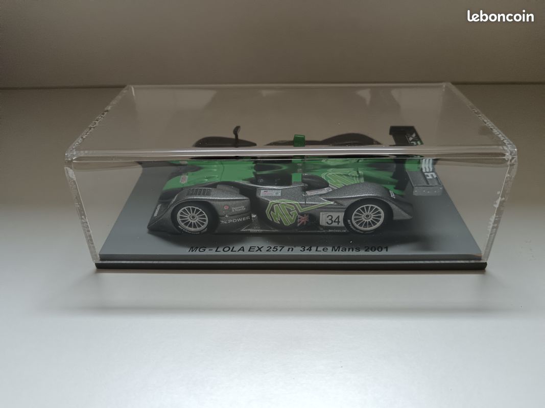 MG Lola EX257 24h Du Mans 2001 - Spark 1/43 - État Neuf (réf. 8)