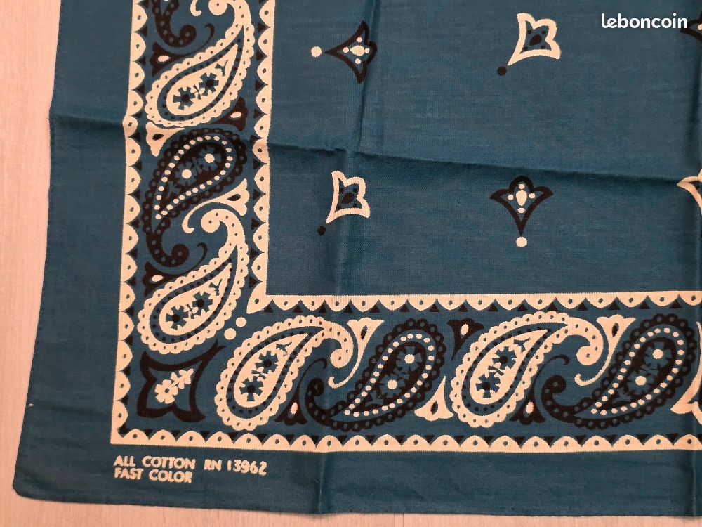 Bandana en coton - Bleu foncé/Blanc cassé - HOMME | H&M FR