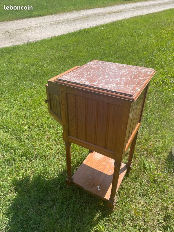 Table de chevet dessus marbre (image 3)