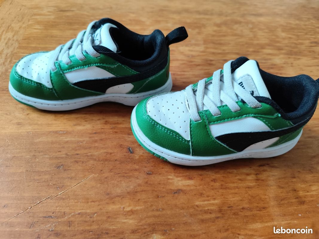 Basket blanche et verte taille 23 Puma Chaussures