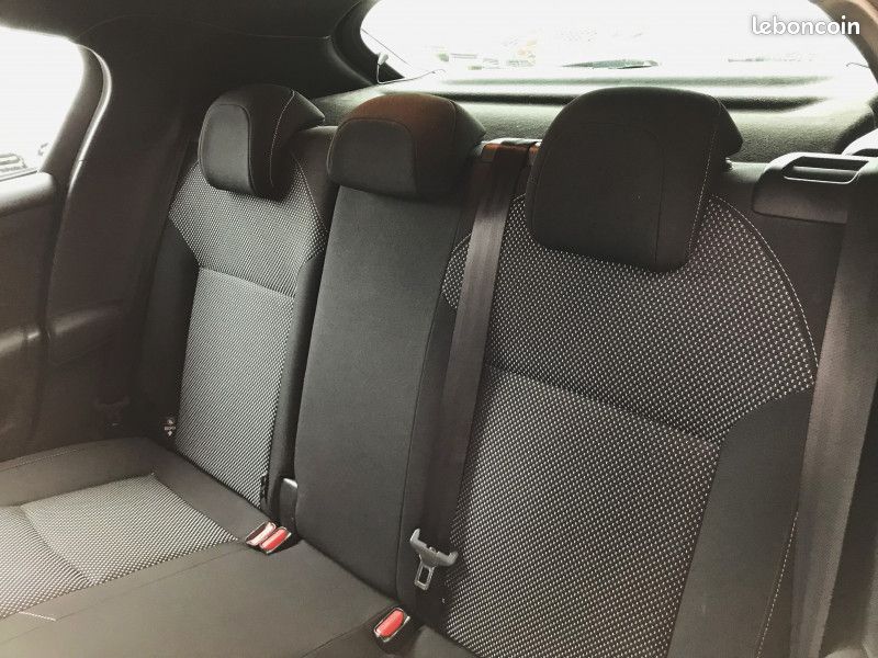 Citroen DS4 1.6 E-HDI115 AIRDREAM CHIC (image 5)