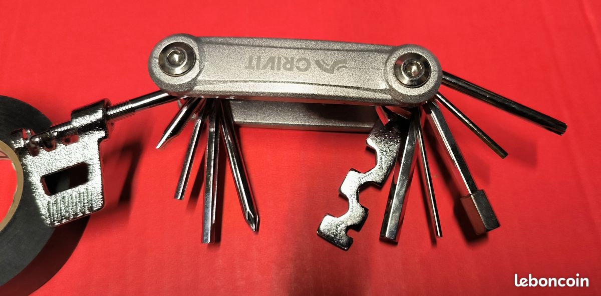 CRIVIT Outil multifonction pour vélo ou sacoche de selle à 5,99