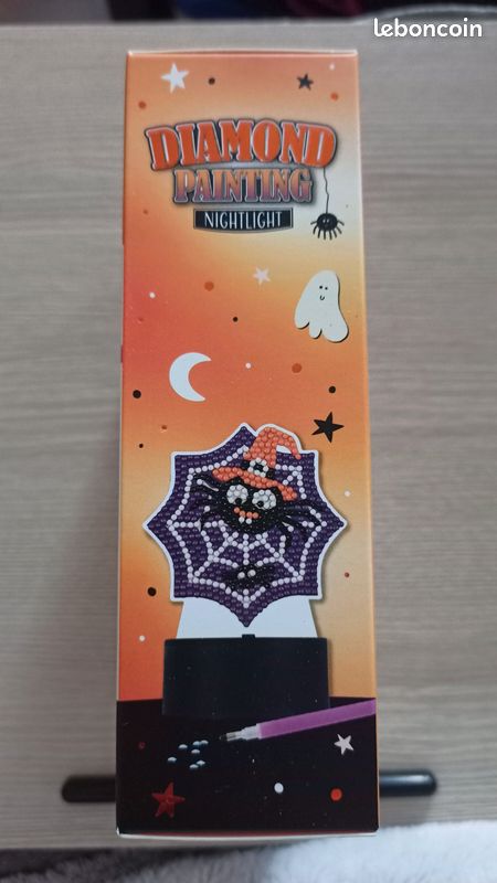 Vends veilleuse Diamond Painting Halloween neuf jamais ouvert (image 2)