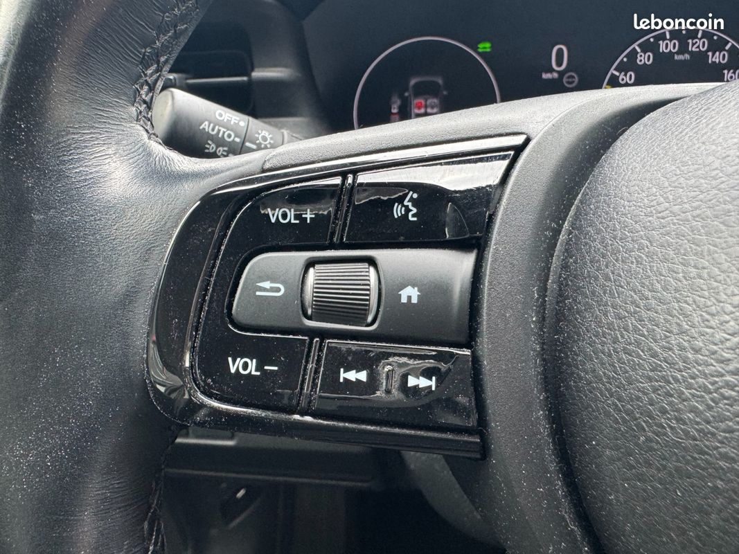 HONDA HR-V E:HEV 1.5 i-MMD Advance ENTRETIEN COMPLET HONDA/ CAMERA DE RECUL/ SIEGES ET VOLANT CHAUFFANTS/ APPLE CAR P (image 17)