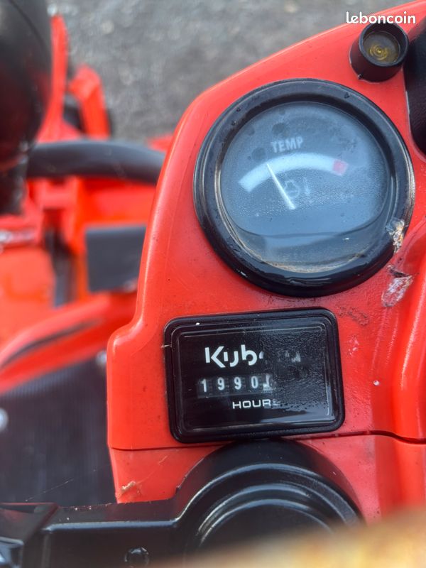 Tracteur Tondeuse Kubota F3680 1990 Heures (image 3)