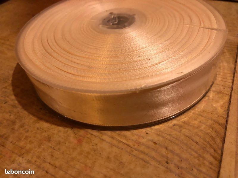 Bolduc satin (image 4)