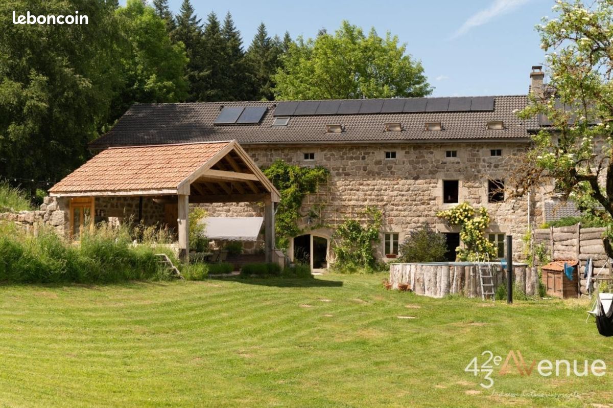 Maison 12 pièces 338 m² · à Tence · 338 m² · 540 000 €