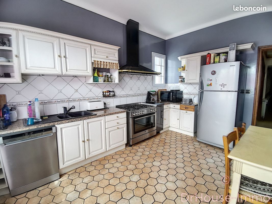 Maison 10 pièces 264 m² · à Saint-Jean-de-Monts · 264 m² · 435 450 €