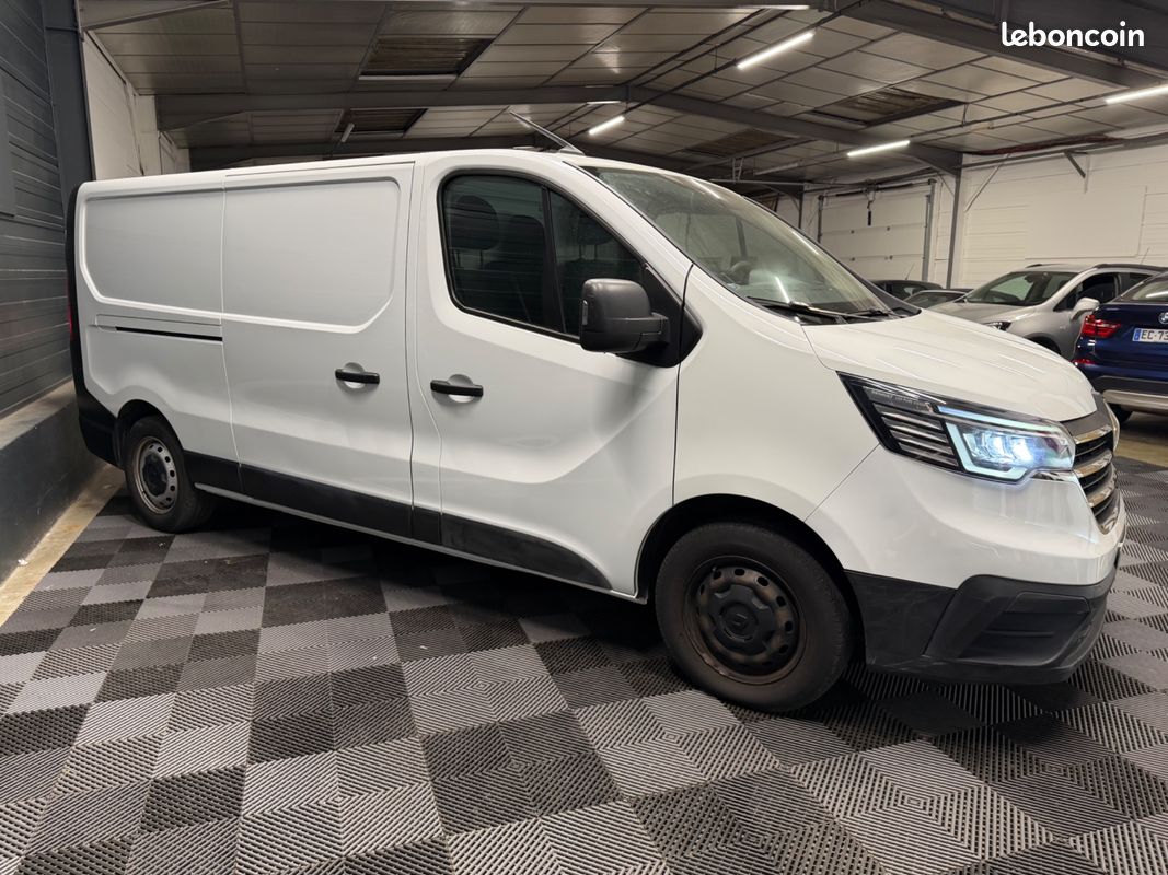 RENAULT TRAFIC VU FOURGON 2.0 BLUEDCI 130 28 L2H1 TVA RECUPERABLe (image 3)