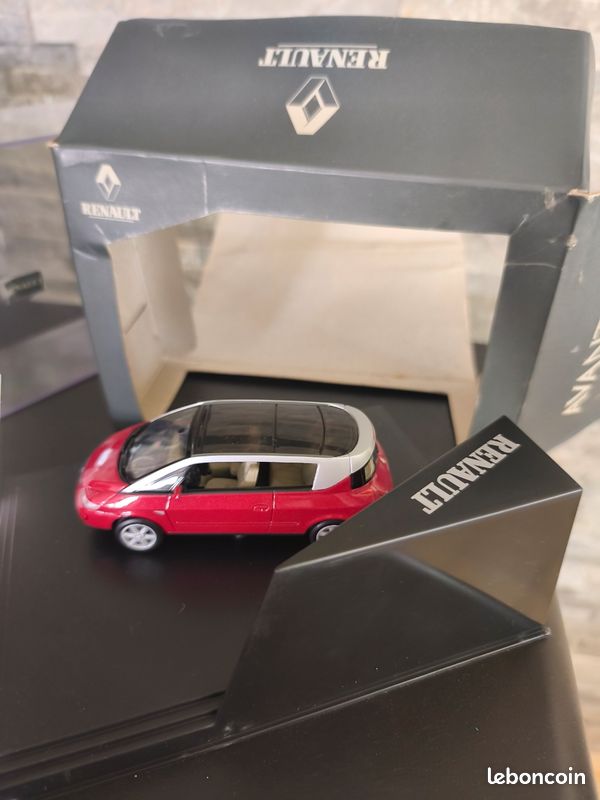RENAULT AVANTIME Bleu NOREV 1:43