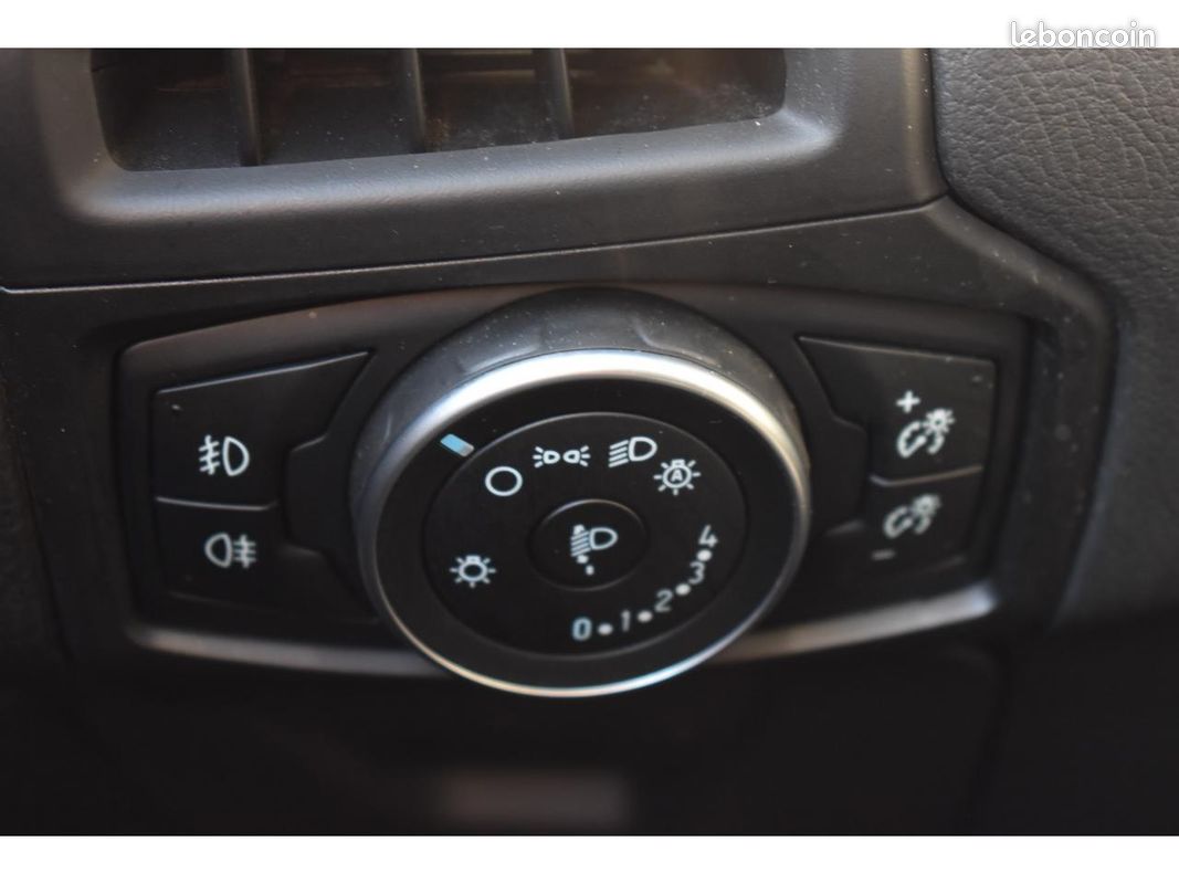 FORD FOCUS SW 1.5 TDCi - 120 S&S Titanium (image 20)