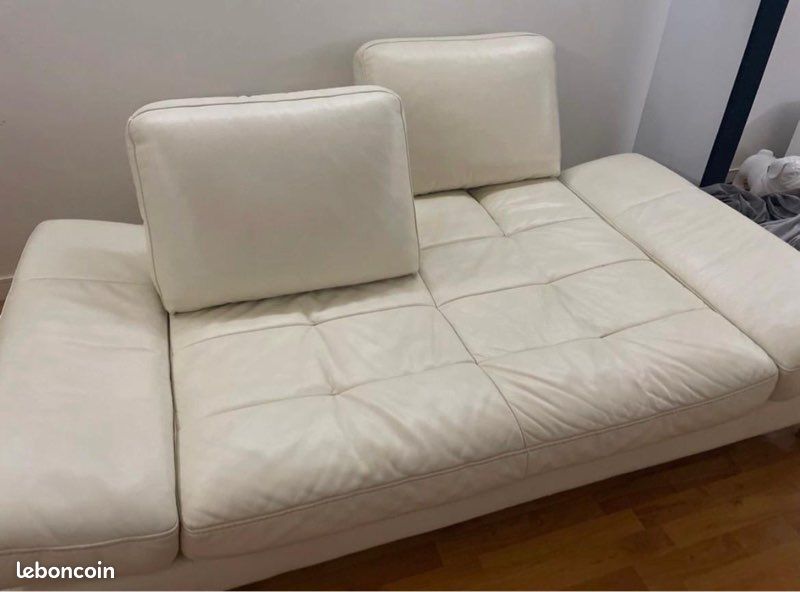 Canapé en cuir blanc (image 2)