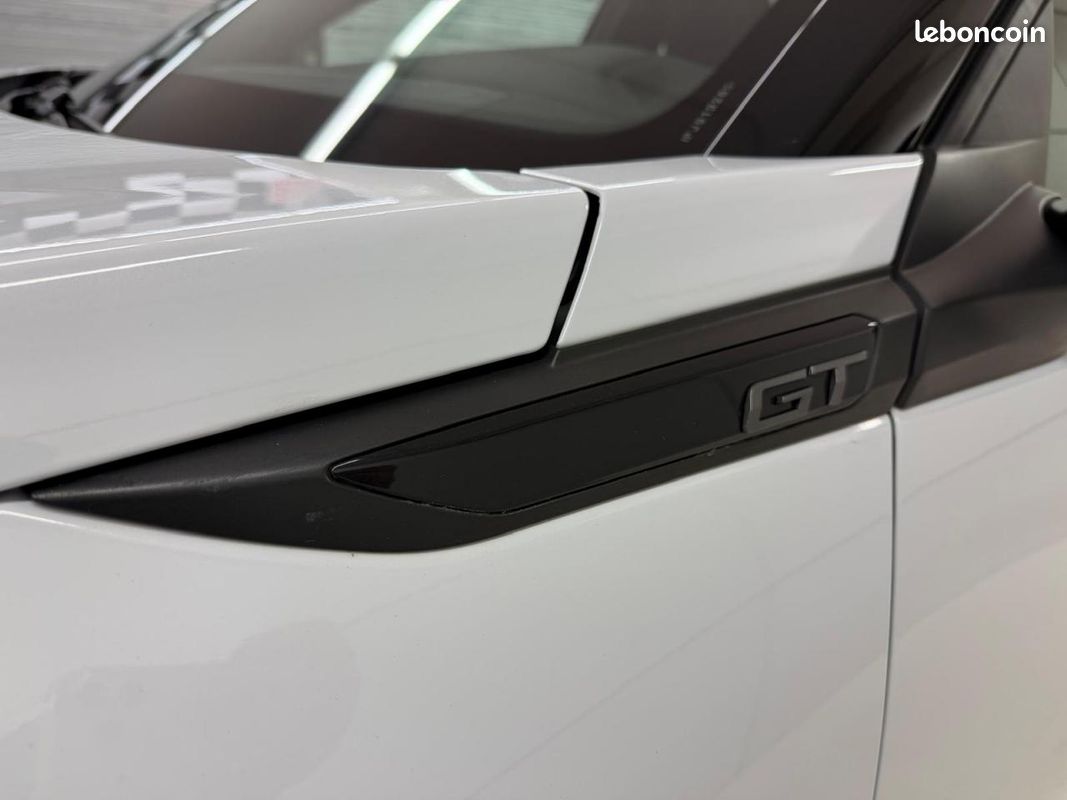PEUGEOT 2008 1.2i 12V S&S - 130 - BV EAT8 II GT PHASE 2 (image 25)