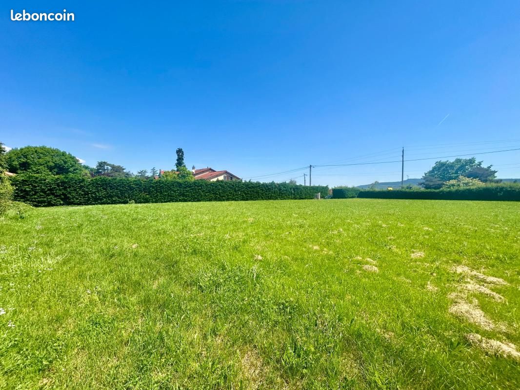 Terrain 1546 m² · à La Tour-de-Salvagny · 249 000 €