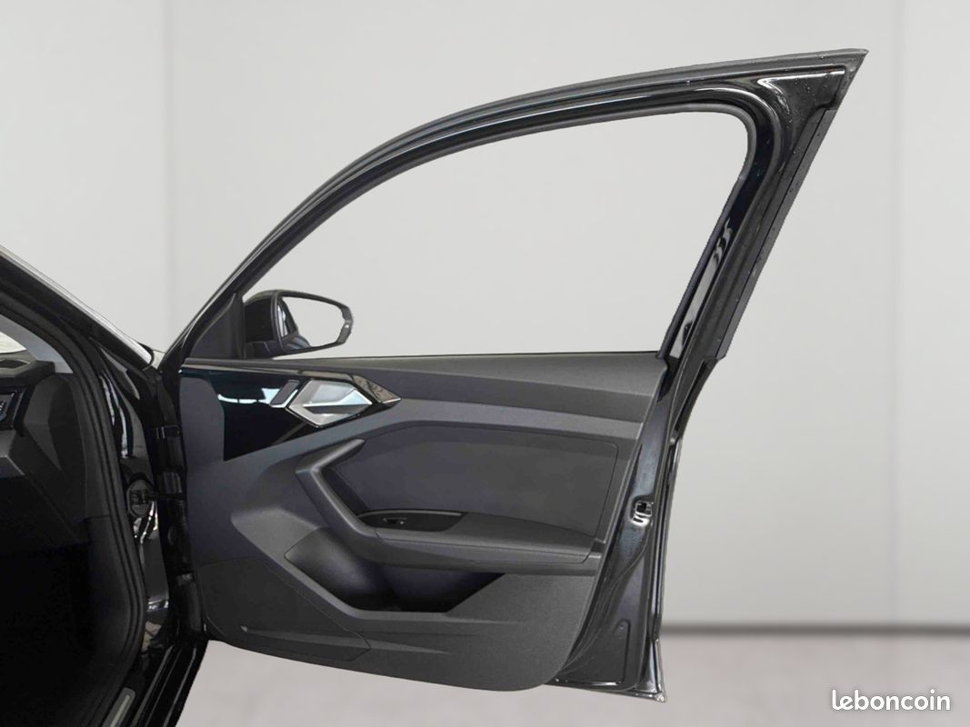 AUDI A1 Sportback 30 TFSI 116 ch S tronic 7 Design (image 24)
