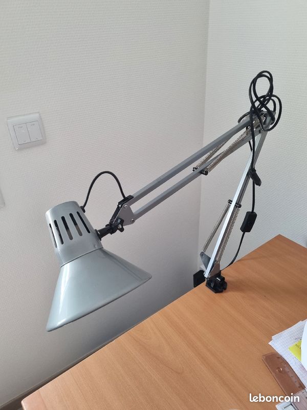 Lampe de bureau (image 3)