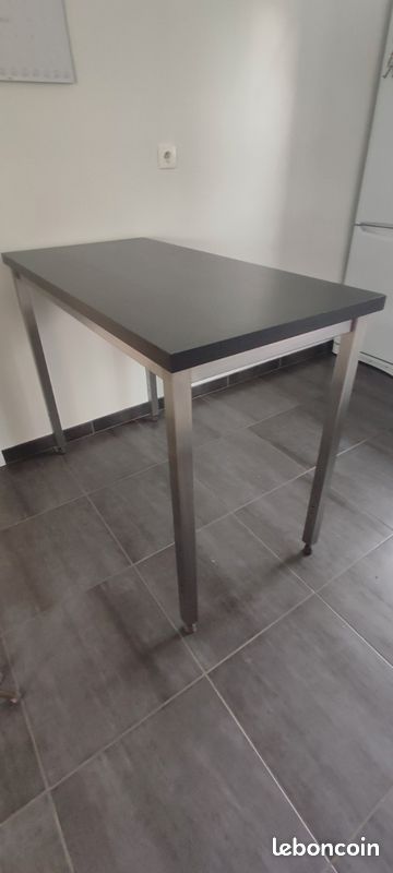 Table haute cuisine + 4 chaises hautes/tabourets modernes hauts (image 2)